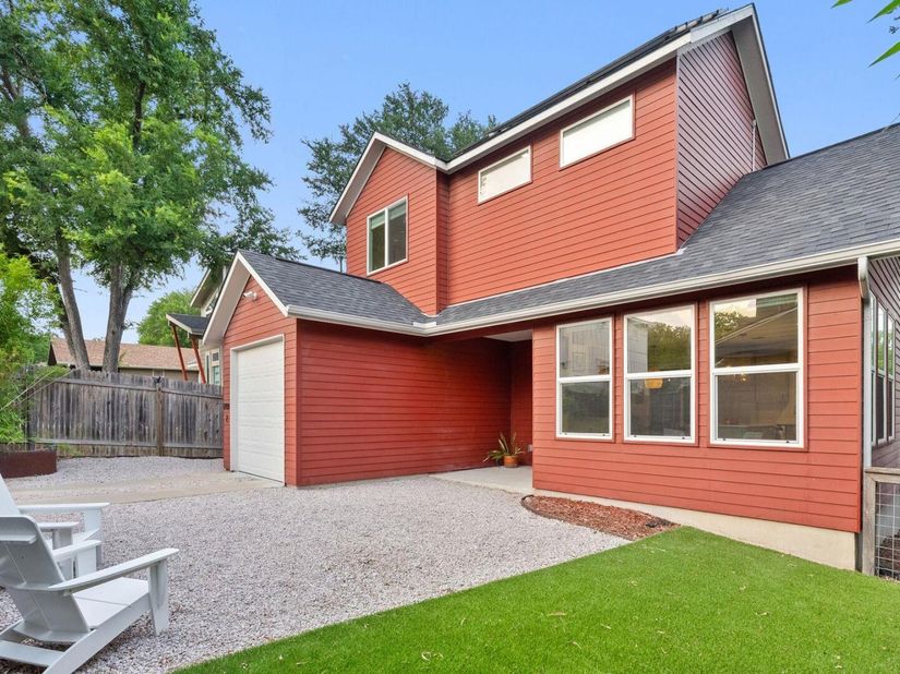 1709 Perez ST 2, Austin TX 78721