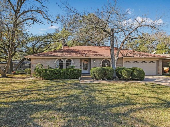 8900 Currywood DR, Austin TX 78759