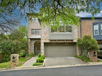 2712 Hillview Green LN