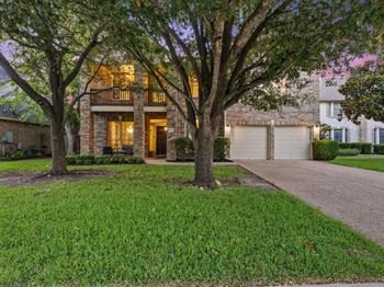 2126 Clear Lake PL