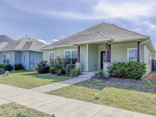 204 Oldbridge DR, Hutto TX 78634