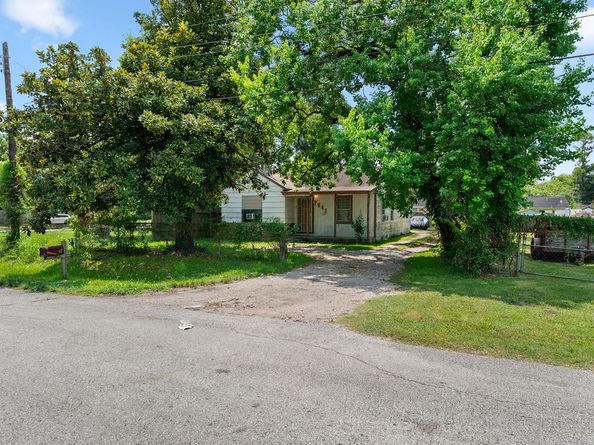 7842 Linda Vista Road, Houston TX 77028