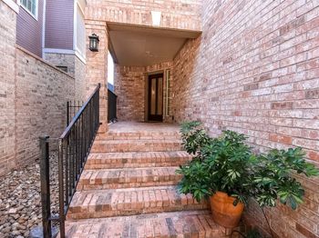 12869 Kingsbridge Lane