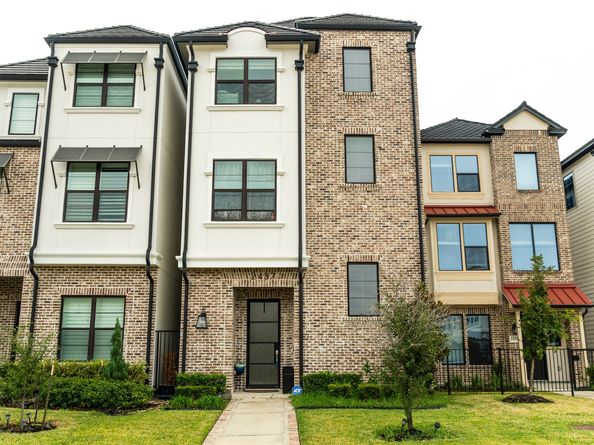 2437 Prairie Hollow Lane, Houston TX 77077