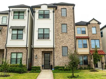 2437 Prairie Hollow Lane