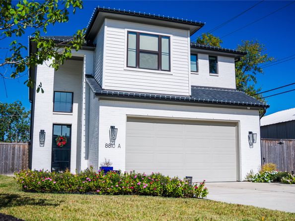 8810 Carousel Lane A, Houston TX 77080
