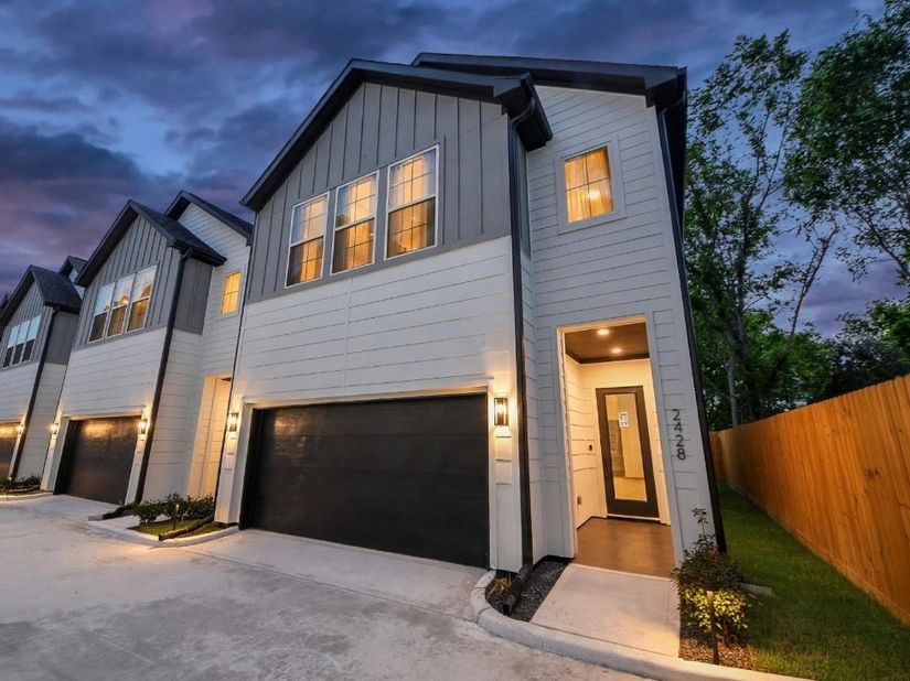 2428 Harrington Street, Houston TX 77026