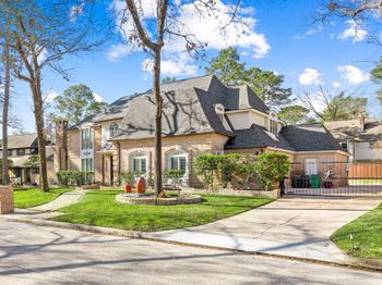 16019 Mickleham Drive