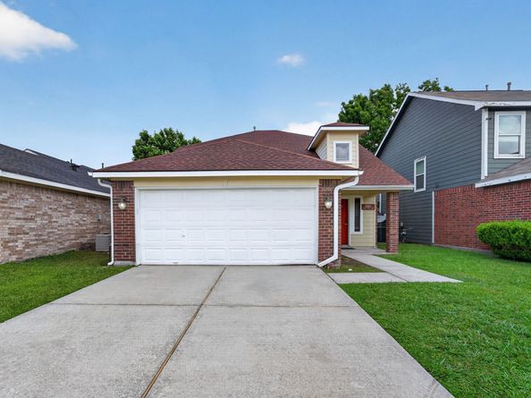 11811 Fossil Rock Lane, Houston TX 77034