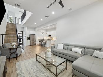 5021 Creekmont Drive