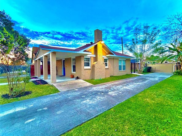 5217 Claremont Street, Houston TX 77023