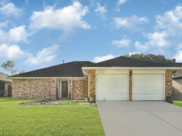 13723 Rocky Bluff Drive, Houston TX 77085