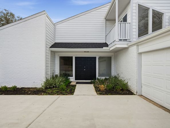 13811 Menasco Court, Houston TX 77077