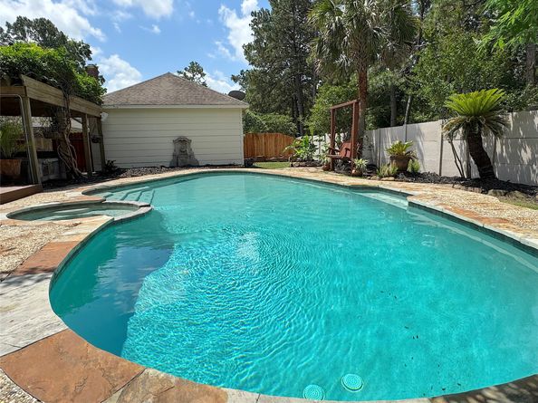 1911 Tawny Oaks Drive, Kingwood TX 77345