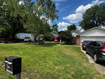 8908 Carousel Lane