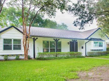 5226 Loch Lomond Drive Drive