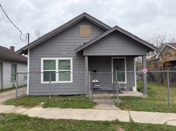 3231 Holman Street, Houston TX 77004