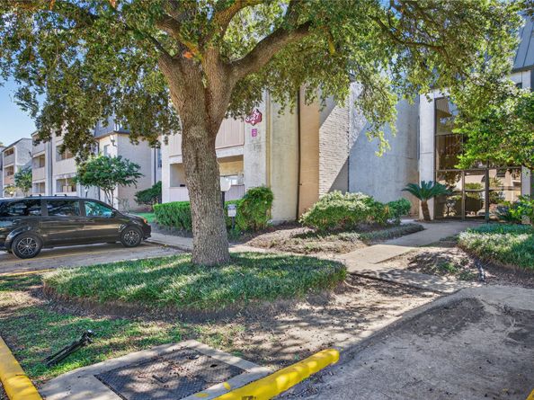 8527 Hearth Drive 32, Houston TX 77054
