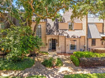 48 Bayou Pointe Drive