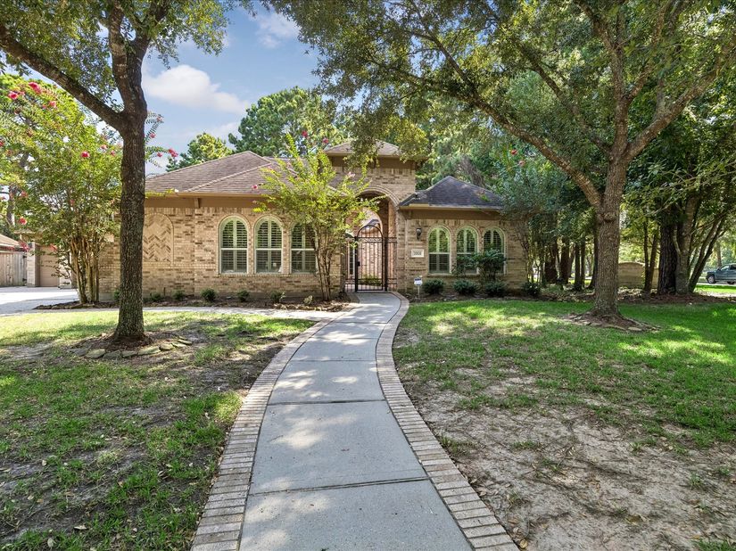 20608 Southwood Oaks Drive, Porter TX 77365