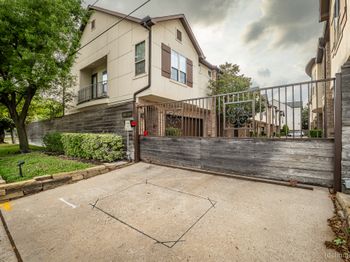 1258 Sampson Street
