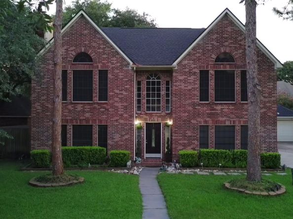9726 New Kent Drive, Sugar Land TX 77498