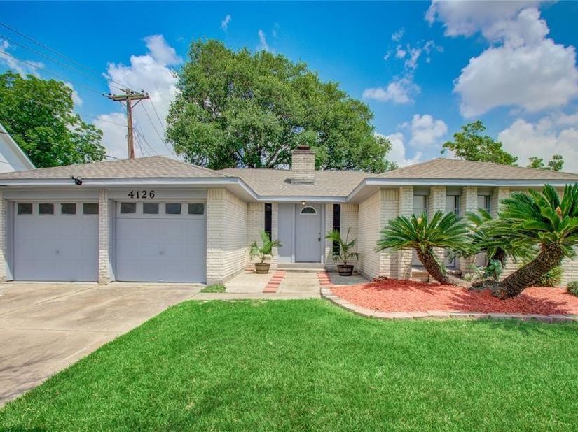 4126 Worrell Drive, Houston TX 77045