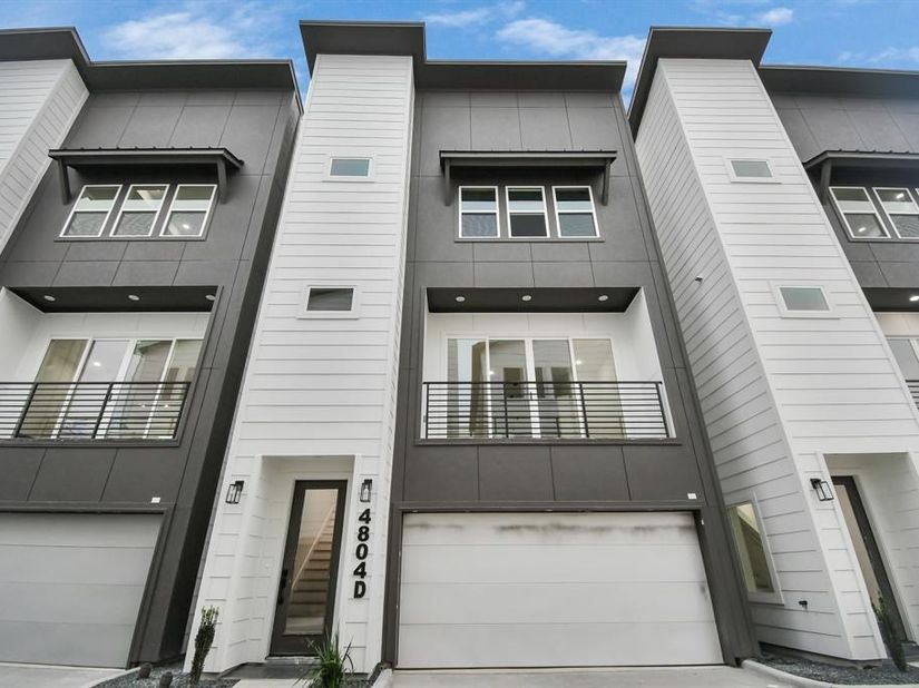 4804 Elysian Street D, Houston TX 77009