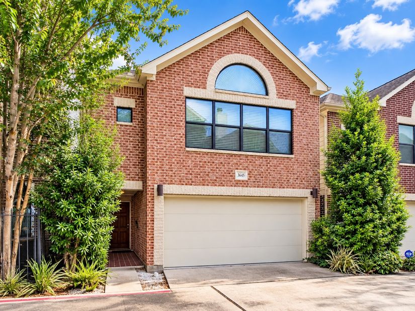 3645 Main Plaza Drive, Houston TX 77025