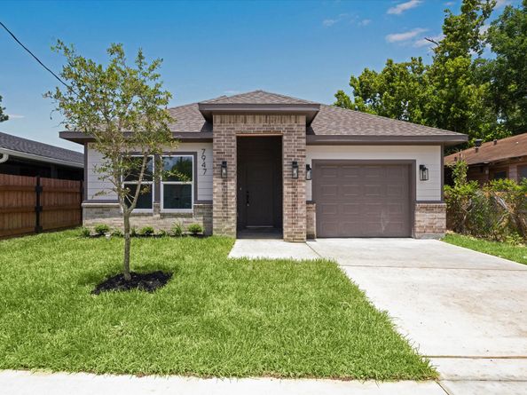 7947 Avenue F, Houston TX 77012