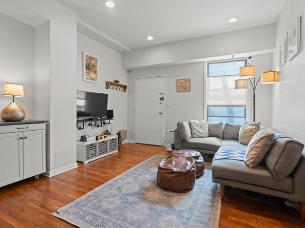 187 Wayne St 411c, Jersey City NJ 07302