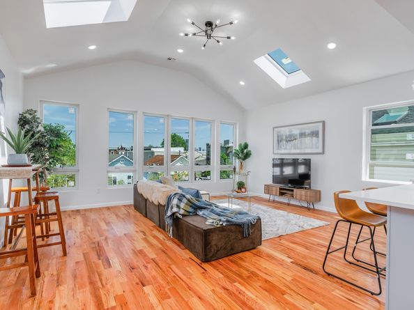 85 Myrtle Ave 1, Jersey City NJ 07305