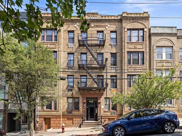 108 Waldo Ave 4B, Jersey City NJ 07306