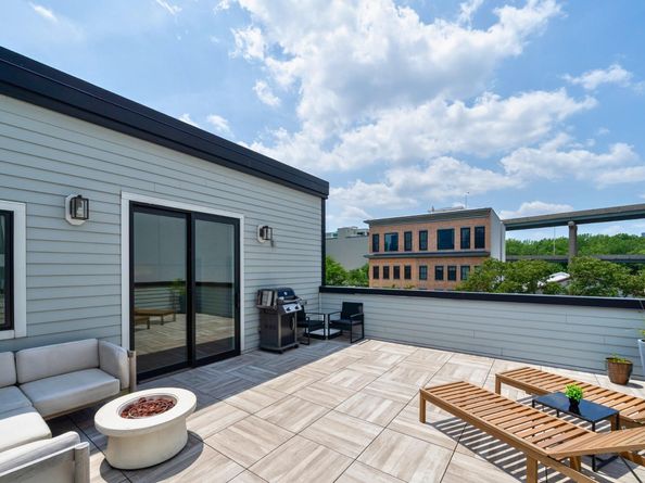 384 7th St 5, Jersey City NJ 07302