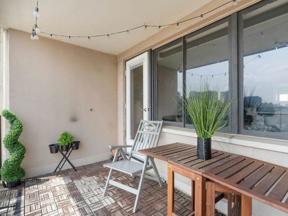 1203 River Rd 19K, Edgewater NJ 07020