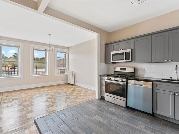 16 Belvidere Ave 3F, Jersey City NJ 07304