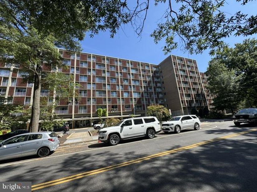 800 4TH Street SW N703, Washington DC 20024