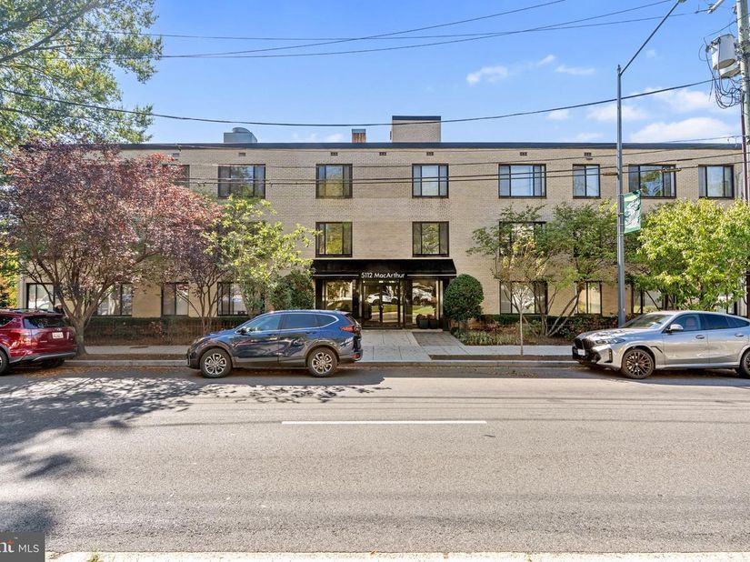 5112 Macarthur Boulevard NW 108, Washington DC 20016