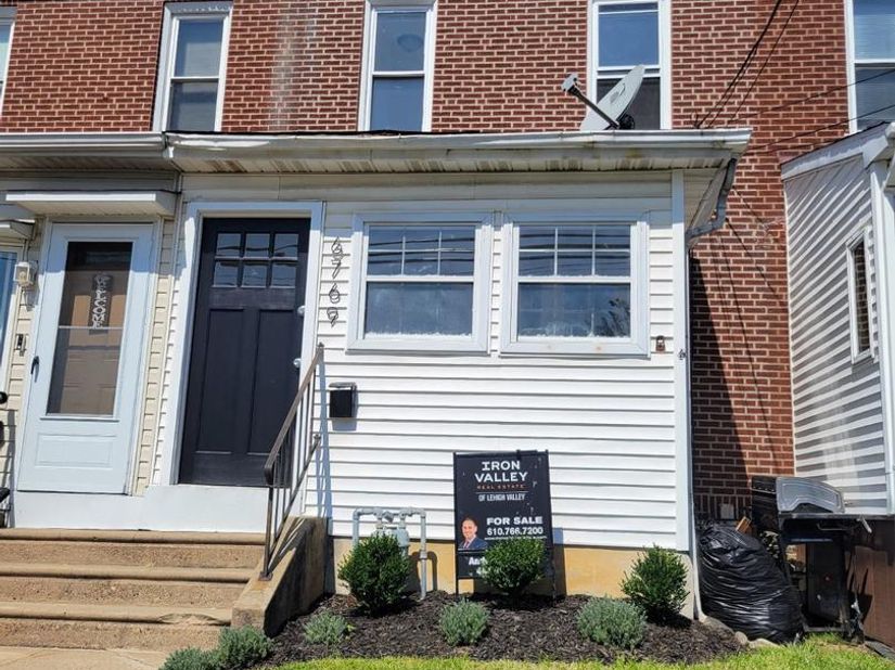6769 Perry Avenue, Upper Darby PA 19082