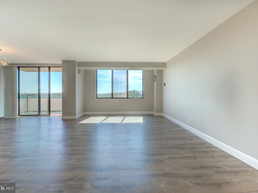 5225 Pooks Hill Road 1720S, Bethesda MD 20814