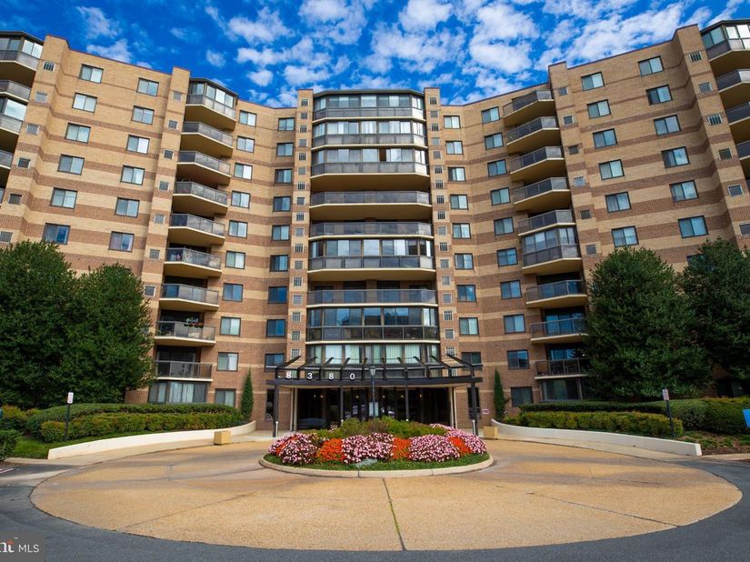 8380 Greensboro Drive 625, Mclean VA 22102
