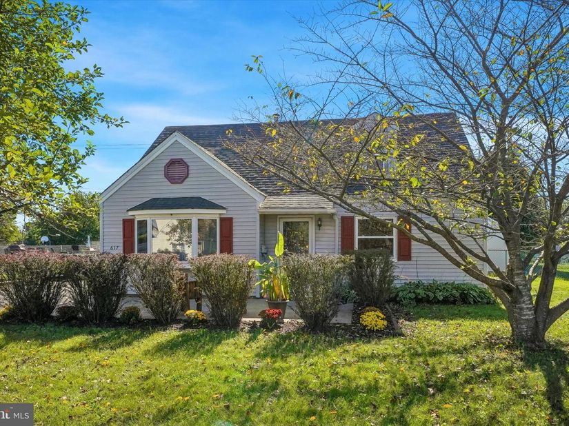617 Preston Lane, Hatboro PA 19040