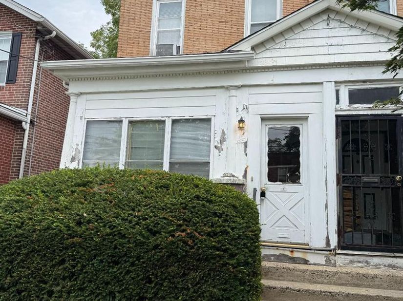 415 Clifton Avenue, Sharon Hill PA 19079