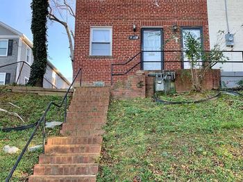 4027 Ely Place SE