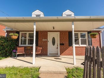 323 Coates Street
