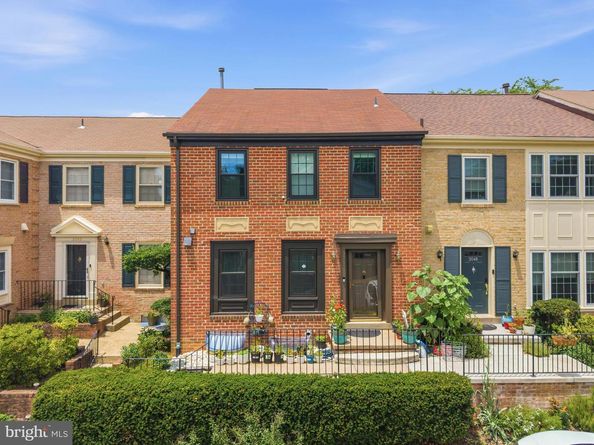 3050 Federal Hill Drive, Falls Church VA 22044