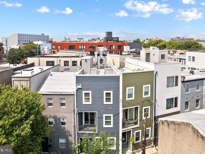 211 Mercer Street, Philadelphia PA 19125