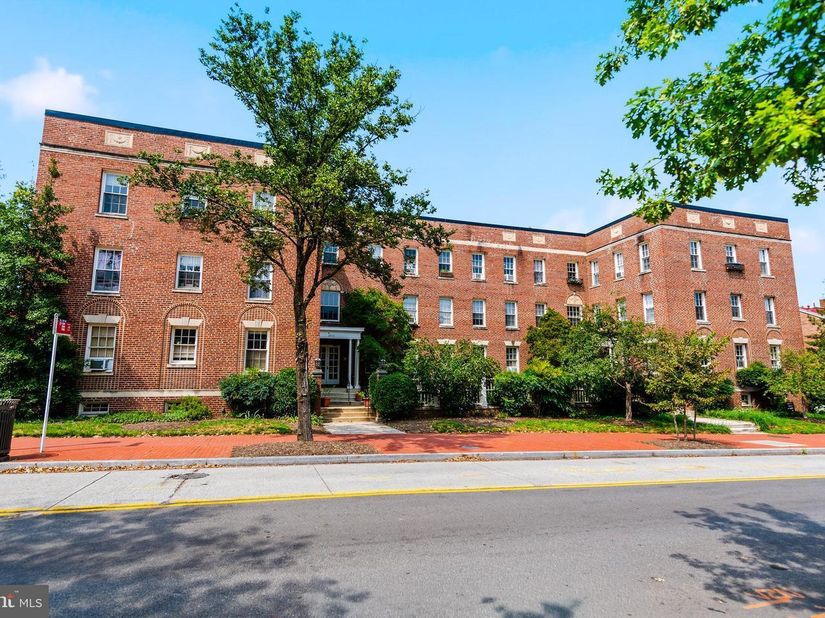2527 Q Street NW 206, Washington DC 20007