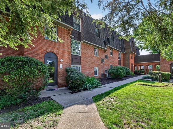 4000 Gypsy Lane 618F2, Philadelphia PA 19129