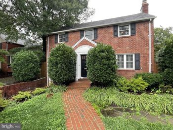 806 N Overlook Drive